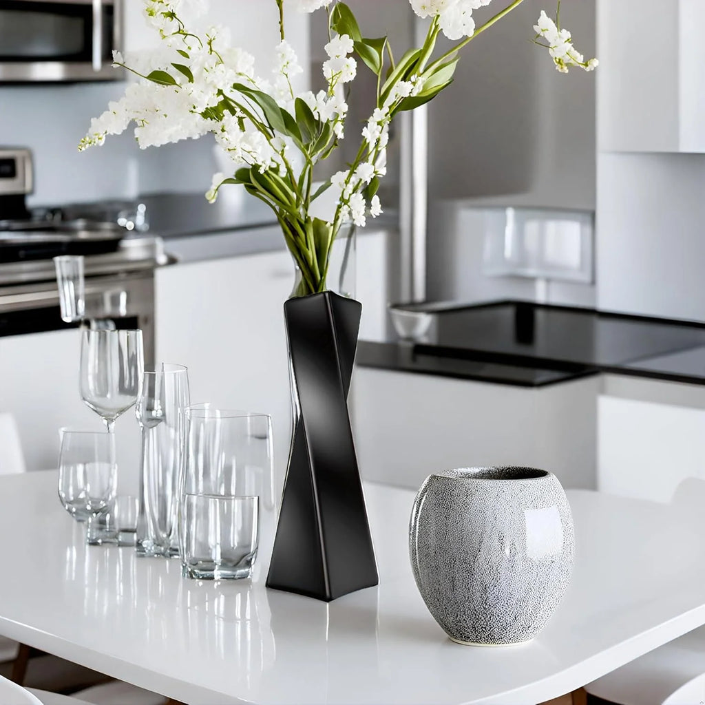 Black Ceramic Vase S26431