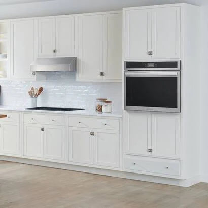 30 in 5.3 cu ft Electric Single Wall Oven with Air Fry U825131