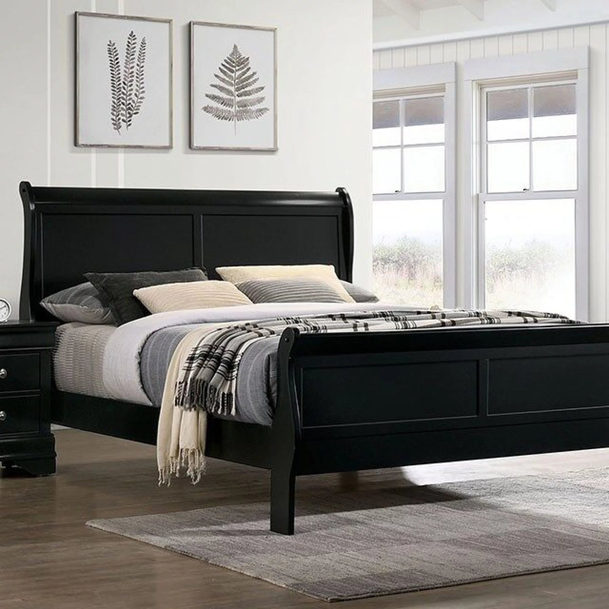 Black Queen Size Solidwood Sleigh Bed P42081
