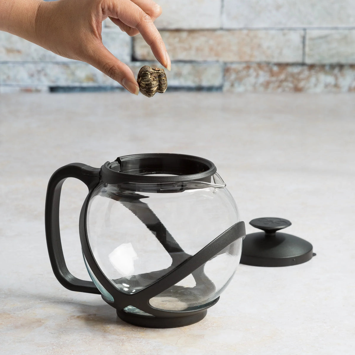 Black Borosilicate Glass Teapot with Removable Stainless Steel Infuser, 40-Ounce N34460
