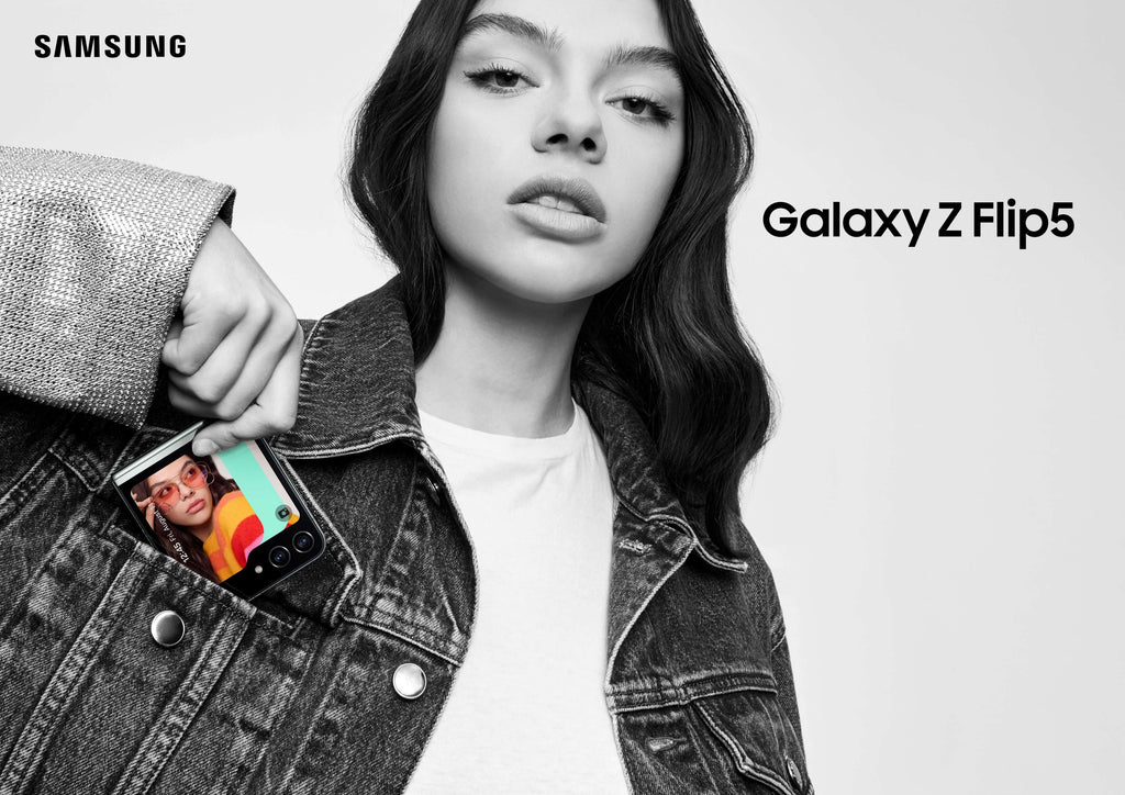 Graphite 256GB Foldable Smartphone O3908