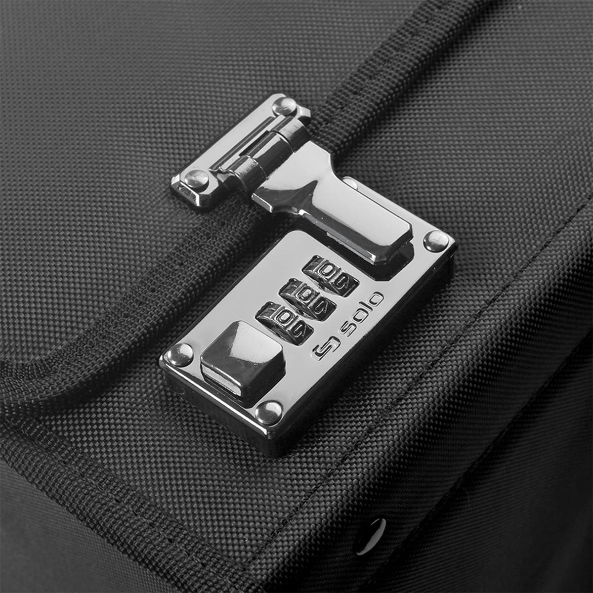 Black Rolling Catalog Case K8704