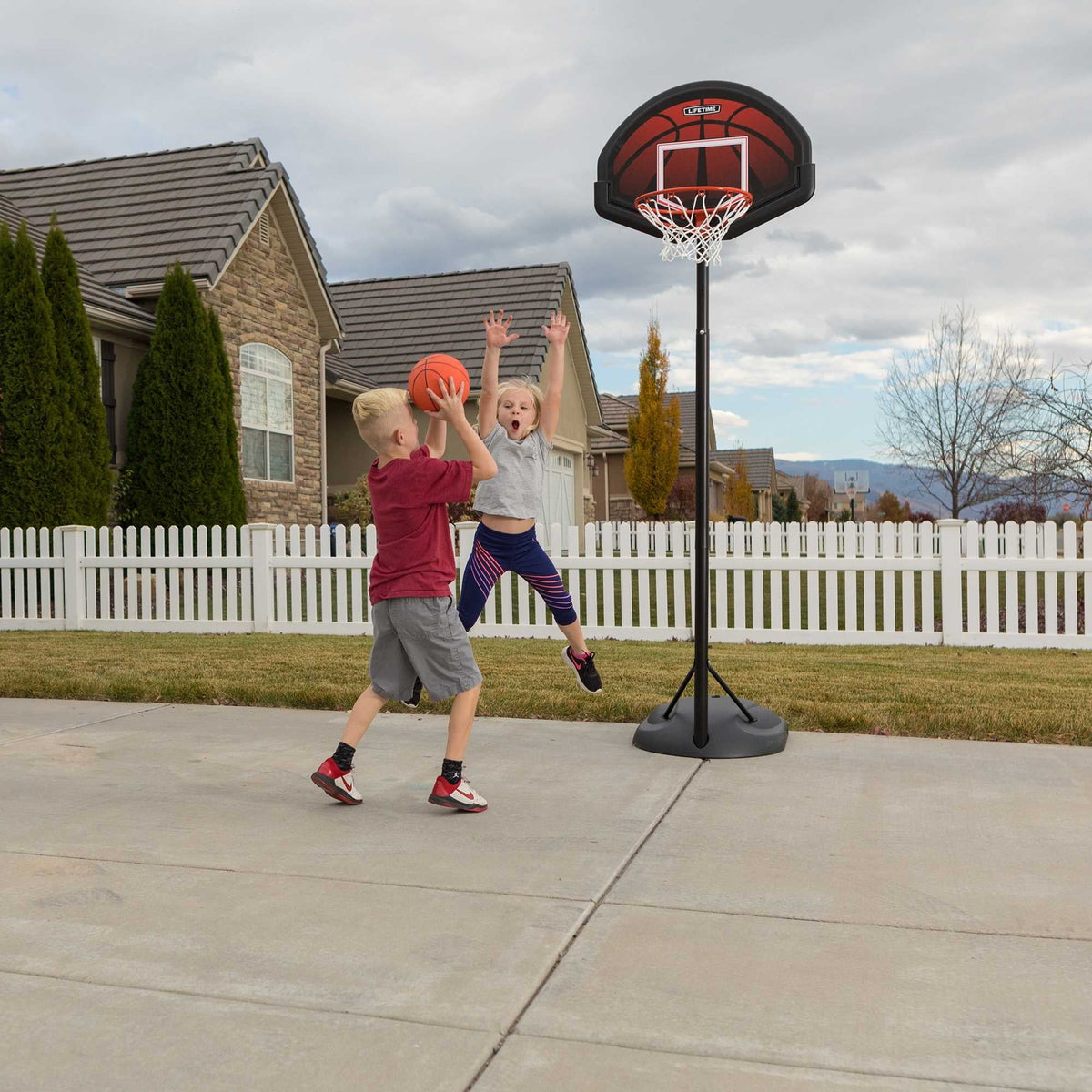 Adjustable Youth Portable Basketball Hoop F3463