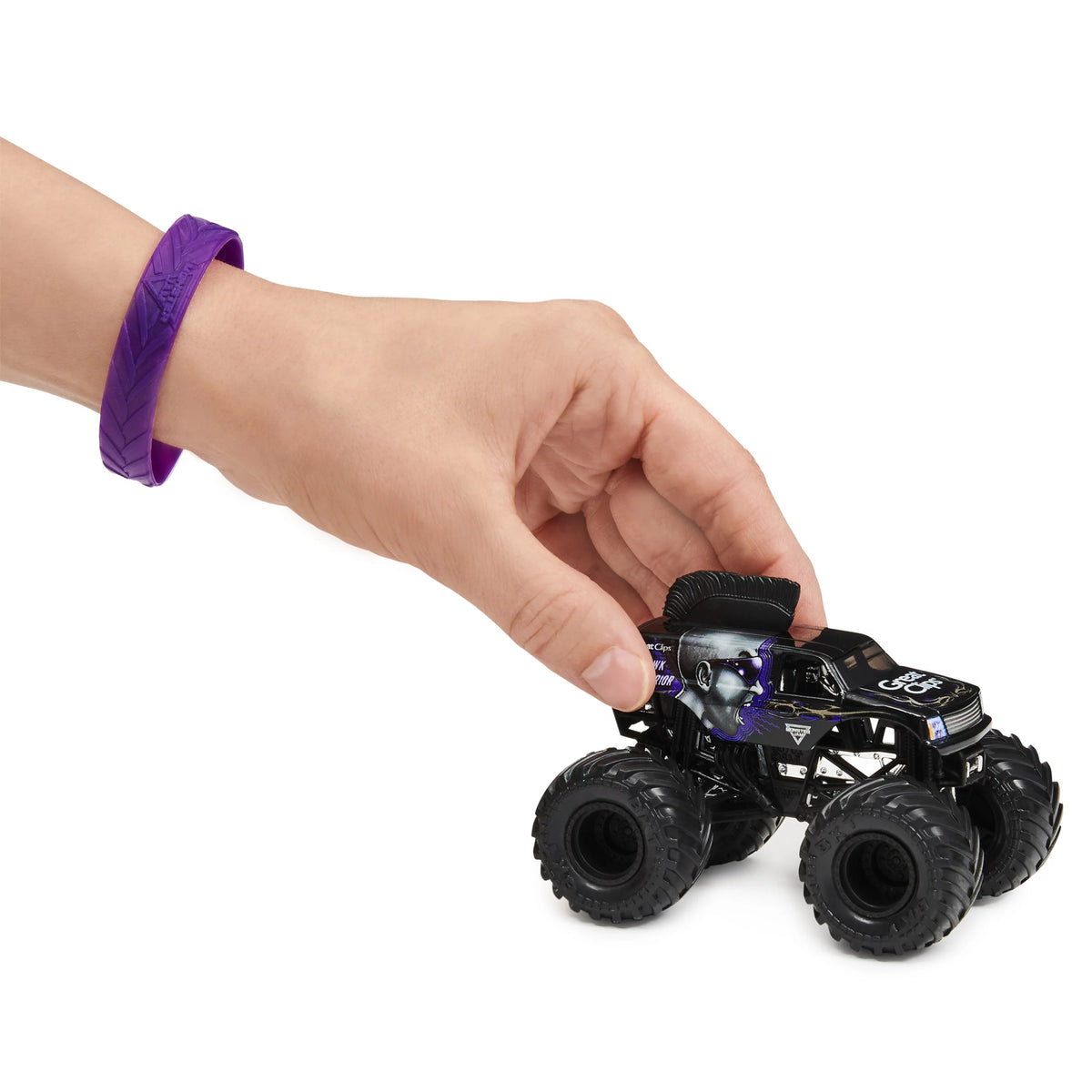 Die-Cast Vehicle 1:64 Scale Q142506